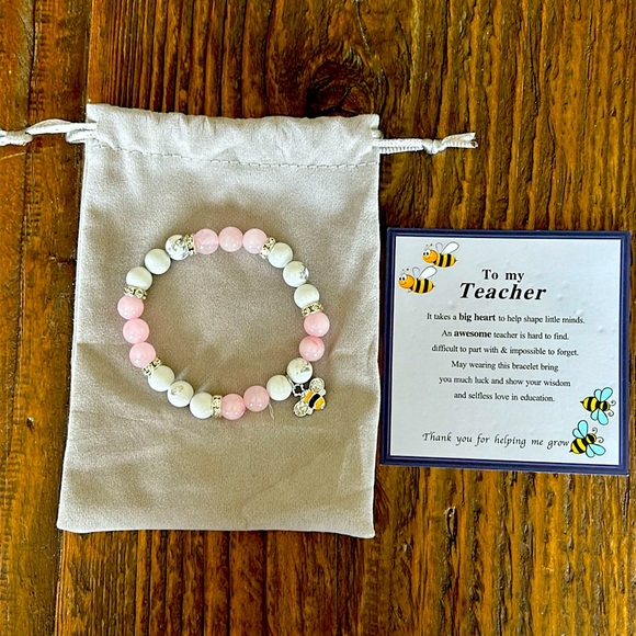 Teacher Appreciation Gift - Beautiful Beaded Bracelet & enamel bee. NWOT - Picture 2 of 4